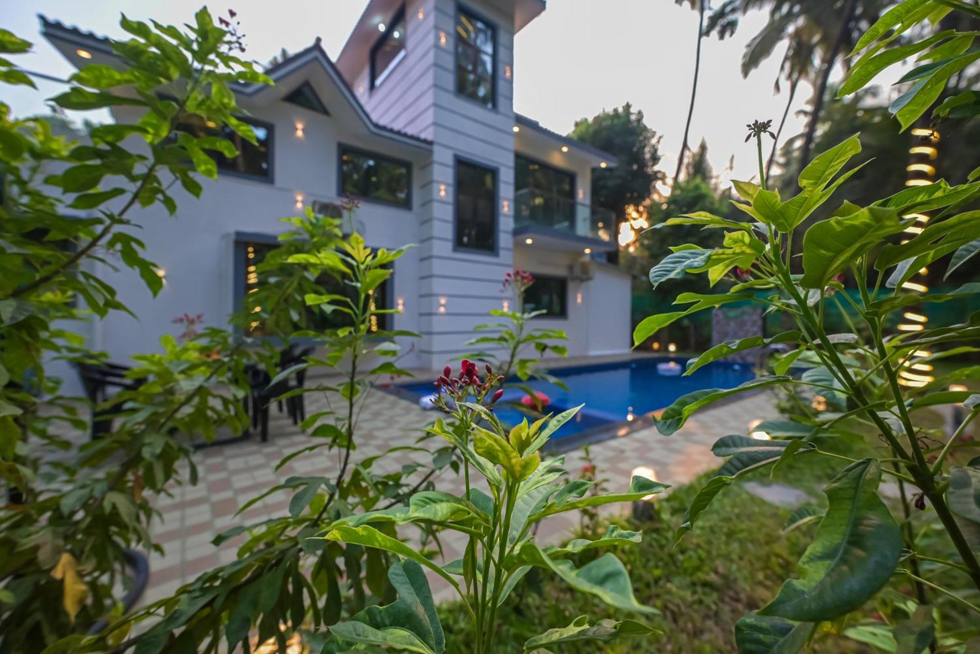 Seas The Day Luxurious 5Bhk Villa 2Min From Awas Beach With Huge Private Pool Alibag Exterior photo